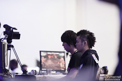 画像ギャラリー No.040のサムネイル画像 / ［EVO2015］「鉄拳7」でノビ選手が劇的優勝。「UMvC3」ではCross選手とRF選手が最終日の決勝トーナメントへ駒を進めたEVO2日目まとめ