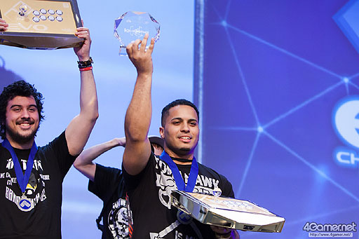 画像ギャラリー No.063のサムネイル画像 / ［EVO2015］「鉄拳7」でノビ選手が劇的優勝。「UMvC3」ではCross選手とRF選手が最終日の決勝トーナメントへ駒を進めたEVO2日目まとめ