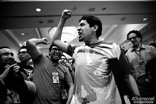 画像ギャラリー No.066のサムネイル画像 / ［EVO2015］「鉄拳7」でノビ選手が劇的優勝。「UMvC3」ではCross選手とRF選手が最終日の決勝トーナメントへ駒を進めたEVO2日目まとめ