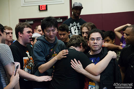 画像ギャラリー No.078のサムネイル画像 / ［EVO2015］「鉄拳7」でノビ選手が劇的優勝。「UMvC3」ではCross選手とRF選手が最終日の決勝トーナメントへ駒を進めたEVO2日目まとめ