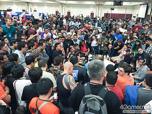 画像ギャラリー No.080のサムネイル画像 / ［EVO2015］「鉄拳7」でノビ選手が劇的優勝。「UMvC3」ではCross選手とRF選手が最終日の決勝トーナメントへ駒を進めたEVO2日目まとめ