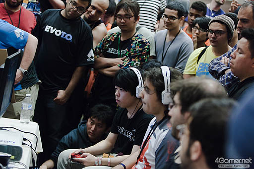 画像ギャラリー No.081のサムネイル画像 / ［EVO2015］「鉄拳7」でノビ選手が劇的優勝。「UMvC3」ではCross選手とRF選手が最終日の決勝トーナメントへ駒を進めたEVO2日目まとめ