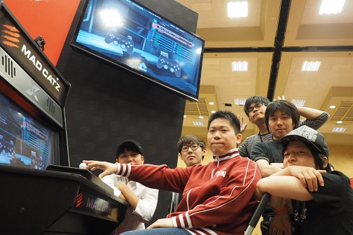 画像ギャラリー No.023のサムネイル画像 / ［EVO2014］ときど選手の活躍なるか。「KOF XIII」決勝を含む「Evolution 2014」2日目まとめ。「UMvC3」「BBCP」などの予選にも注目
