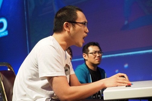 画像ギャラリー No.052のサムネイル画像 / ［EVO2014］ときど選手の活躍なるか。「KOF XIII」決勝を含む「Evolution 2014」2日目まとめ。「UMvC3」「BBCP」などの予選にも注目