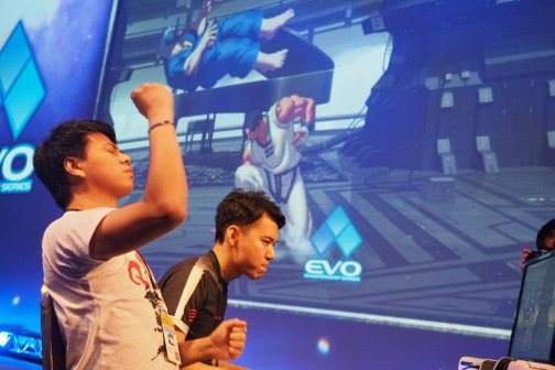 画像ギャラリー No.004のサムネイル画像 / ［EVO2014］「KOF XIII」部門，ときど選手は惜しくも準優勝。優勝・Xiao Hai選手へのインタビューを含んだ，「Evolution 2014」2日目リザルトまとめ