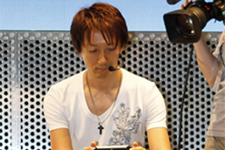 画像ギャラリー No.004のサムネイル画像 / ［TGS 2011］「真・三國無双 NEXT」の紹介ステージをレポート。直感的なインタフェースから3G回線，そしてカメラまで，Vitaの機能をフルに活用した“次の無双”に