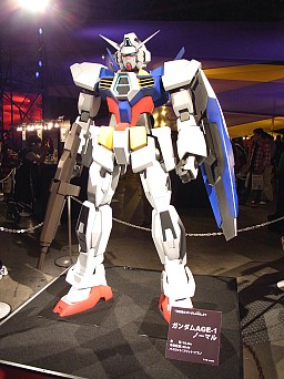 画像ギャラリー No.004のサムネイル画像 / ゲーム版「機動戦士ガンダムAGE」と，iOS端末でレイトン教授の息子が活躍する「レイトンブラザーズ ミステリールーム」を体験してきた