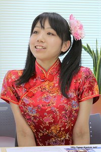 画像ギャラリー No.004のサムネイル画像 / Webラジオ「コラムゲームPresents 伊藤賢治のトライアングル・セッション」で番組アシスタントを務める紅波柚香さんと上原すずさんに，番組とブラウザゲーム「三国千軍伝」の話を聞いてみた