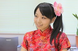 画像ギャラリー No.010のサムネイル画像 / Webラジオ「コラムゲームPresents 伊藤賢治のトライアングル・セッション」で番組アシスタントを務める紅波柚香さんと上原すずさんに，番組とブラウザゲーム「三国千軍伝」の話を聞いてみた