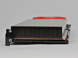画像ギャラリー No.016のサムネイル画像 / Radeon HD 7970レビュー（前編）。アーキテクチャとプロセス技術の進化で，シングルGPU世界最速の座を奪還