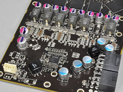 画像ギャラリー No.020のサムネイル画像 / Radeon HD 7970レビュー（前編）。アーキテクチャとプロセス技術の進化で，シングルGPU世界最速の座を奪還