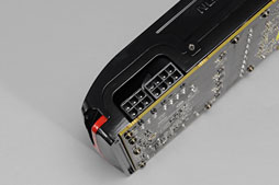 画像ギャラリー No.011のサムネイル画像 / 「Radeon HD 7970 GHz Edition」レビュー。「絶対負けられない戦い」に臨んだ刺客は,GTX 680に勝てるか
