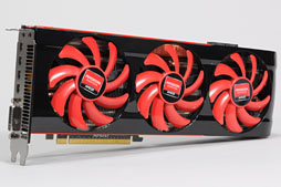 画像ギャラリー No.010のサムネイル画像 / 「Radeon HD 7990」レビュー。“AMD純正”の「デュアルHD 7970 GHz Edition」カードはGTX 690より速いのか 