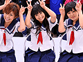 金元寿子さん，大亀あすかさん，伊瀬茉莉也さんが制服姿で登場。PSP用ソフト「フォトカノ」のステージイベント「プレフォトセッション」の模様をレポート