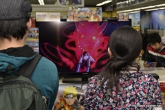 画像ギャラリー No.008のサムネイル画像 / 「ナルティメットストームジェネレーション」＆「ASURA'S WRATH」発売記念体験会＆サイン会をレポート。松山 洋氏からのビデオメッセージも掲載