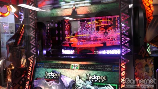 画像ギャラリー No.004のサムネイル画像 / 「モンハン」モチーフのメダルゲーム2機種が発表されたカプコンのプライベートショー。大画面とど派手なジャックポット演出に注目