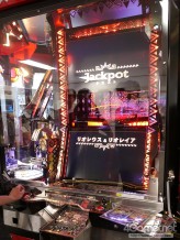 画像ギャラリー No.006のサムネイル画像 / 「モンハン」モチーフのメダルゲーム2機種が発表されたカプコンのプライベートショー。大画面とど派手なジャックポット演出に注目