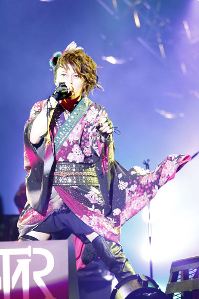 画像ギャラリー No.002のサムネイル画像 / 「バサラ祭2013 〜春の陣〜」,T.M.Revolutionの出演が決定