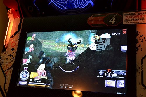 画像ギャラリー No.015のサムネイル画像 / KONAMIのアーケード用TPS「スティールクロニクル」のロケテストレポートを掲載。巨大な敵が相手の歯ごたえある協力プレイが魅力