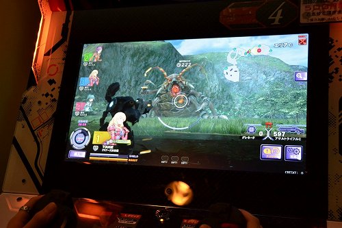 画像ギャラリー No.016のサムネイル画像 / KONAMIのアーケード用TPS「スティールクロニクル」のロケテストレポートを掲載。巨大な敵が相手の歯ごたえある協力プレイが魅力