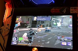 画像ギャラリー No.023のサムネイル画像 / KONAMIのアーケード用TPS「スティールクロニクル」のロケテストレポートを掲載。巨大な敵が相手の歯ごたえある協力プレイが魅力