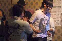 画像ギャラリー No.008のサムネイル画像 / 世界暫定王者クソル選手を倒すのは誰だ。大阪で開催された「UMvC3」の祭典「KVO2012」&「KVO x GODSGARDEN」レポート