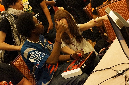 画像ギャラリー No.013のサムネイル画像 / ［EVO2012］海外勢のハイレベルなプレイが目立った「EVO2012」2日目まとめ。決勝トーナメントに向かう日本人選手のコメントも掲載