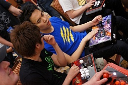 画像ギャラリー No.015のサムネイル画像 / ［EVO2012］海外勢のハイレベルなプレイが目立った「EVO2012」2日目まとめ。決勝トーナメントに向かう日本人選手のコメントも掲載