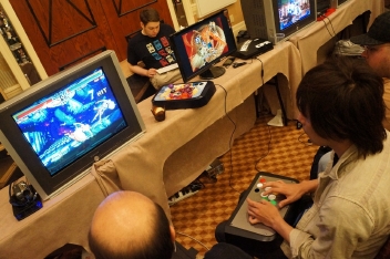 画像ギャラリー No.023のサムネイル画像 / ［EVO2012］海外勢のハイレベルなプレイが目立った「EVO2012」2日目まとめ。決勝トーナメントに向かう日本人選手のコメントも掲載