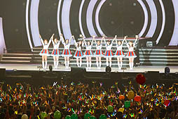 画像ギャラリー No.043のサムネイル画像 / アニメ「アイドルマスター」劇場版の制作も発表されたアイマスライブ,「THE IDOLM@STER MUSIC FESTIV@L OF WINTER!!」のレポートを,満を持してこのタイミングで掲載