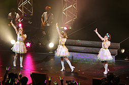画像ギャラリー No.022のサムネイル画像 / アイドルマスター8周年記念イベント「THE IDOLM@STER 8th ANNIVERSARY HOP!STEP!!FESTIV@L!!!」の大阪公演をレポート。大阪ですよ，大阪