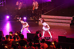 画像ギャラリー No.034のサムネイル画像 / アイドルマスター8周年記念イベント「THE IDOLM@STER 8th ANNIVERSARY HOP!STEP!!FESTIV@L!!!」の大阪公演をレポート。大阪ですよ，大阪