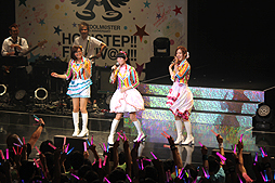 画像ギャラリー No.005のサムネイル画像 / 「THE IDOLM@STER 8th ANNIVERSARY HOP!STEP!!FESTIV@L!!!」福岡公演をレポート。ツアー後半戦に向けて，これまでとはひと味違ったライブに