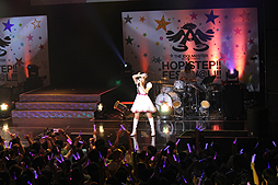 画像ギャラリー No.014のサムネイル画像 / 「THE IDOLM@STER 8th ANNIVERSARY HOP!STEP!!FESTIV@L!!!」福岡公演をレポート。ツアー後半戦に向けて，これまでとはひと味違ったライブに
