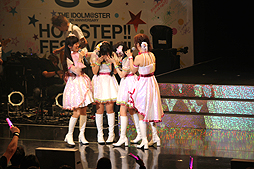 画像ギャラリー No.017のサムネイル画像 / 「THE IDOLM@STER 8th ANNIVERSARY HOP!STEP!!FESTIV@L!!!」福岡公演をレポート。ツアー後半戦に向けて，これまでとはひと味違ったライブに