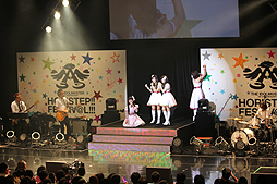 画像ギャラリー No.018のサムネイル画像 / 「THE IDOLM@STER 8th ANNIVERSARY HOP!STEP!!FESTIV@L!!!」福岡公演をレポート。ツアー後半戦に向けて，これまでとはひと味違ったライブに