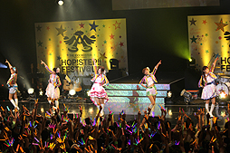 画像ギャラリー No.036のサムネイル画像 / 「THE IDOLM@STER 8th ANNIVERSARY HOP!STEP!!FESTIV@L!!!」福岡公演をレポート。ツアー後半戦に向けて，これまでとはひと味違ったライブに