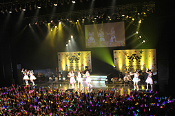 画像ギャラリー No.037のサムネイル画像 / 「THE IDOLM@STER 8th ANNIVERSARY HOP!STEP!!FESTIV@L!!!」福岡公演をレポート。ツアー後半戦に向けて，これまでとはひと味違ったライブに