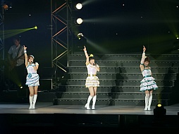 画像ギャラリー No.030のサムネイル画像 / ［TGS 2013］次へ続く道が明らかにされたアイマス8周年ライブ「THE IDOLM@STER 8th ANNIVERSARY HOP!STEP!!FESTIV@L!!!」をレポート