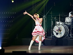 画像ギャラリー No.034のサムネイル画像 / ［TGS 2013］次へ続く道が明らかにされたアイマス8周年ライブ「THE IDOLM@STER 8th ANNIVERSARY HOP!STEP!!FESTIV@L!!!」をレポート