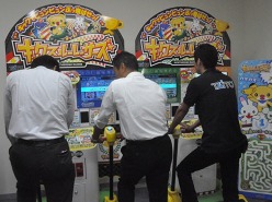 画像ギャラリー No.013のサムネイル画像 / タイトー新製品商談会レポートを掲載。自分好みにカスタマイズしたキャラが生き生きと動く「3Dコスプレ麻雀」などの「NESiCAxLive」タイトルも展示
