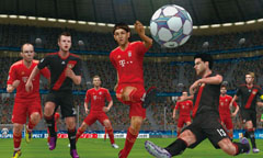 画像ギャラリー No.013のサムネイル画像 / 3DS用「ワールドサッカー ウイニングイレブン 2012」は，タッチ操作にも対応。フェイントも簡単
