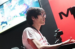 画像ギャラリー No.018のサムネイル画像 / ［TGS 2013］「BLAZBLUE」と「スパIV」のエキシビションマッチ。そしてカプコンタイトルの公式世界大会の日本予選が行われた，Mad Catzブースをレポート