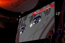 画像ギャラリー No.002のサムネイル画像 / ［TGS 2011］思い出話や中島 愛さんの生ライブで盛り上がった「劇場版マクロスF〜サヨナラノツバサ〜」の“超時空STAGE”をレポート 