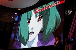 画像ギャラリー No.005のサムネイル画像 / ［TGS 2011］思い出話や中島 愛さんの生ライブで盛り上がった「劇場版マクロスF〜サヨナラノツバサ〜」の“超時空STAGE”をレポート 