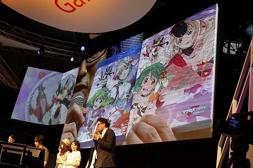 画像ギャラリー No.009のサムネイル画像 / ［TGS 2011］思い出話や中島 愛さんの生ライブで盛り上がった「劇場版マクロスF〜サヨナラノツバサ〜」の“超時空STAGE”をレポート 