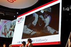 画像ギャラリー No.014のサムネイル画像 / ［TGS 2011］思い出話や中島 愛さんの生ライブで盛り上がった「劇場版マクロスF〜サヨナラノツバサ〜」の“超時空STAGE”をレポート 