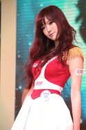 画像ギャラリー No.032のサムネイル画像 / ［CJ 2011］お待ちかね，ChinaJoy会場から厳選した美女を取り揃えてコンパニオン写真集を掲載