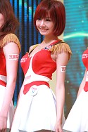 画像ギャラリー No.057のサムネイル画像 / ［CJ 2011］お待ちかね，ChinaJoy会場から厳選した美女を取り揃えてコンパニオン写真集を掲載