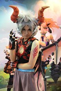 画像ギャラリー No.156のサムネイル画像 / ［CJ 2011］お待ちかね，ChinaJoy会場から厳選した美女を取り揃えてコンパニオン写真集を掲載
